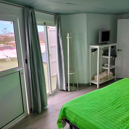 Vv Las Buganvillas Maspalomas - Cocina Y Habitaciones Con Banos Privados Экстерьер фото