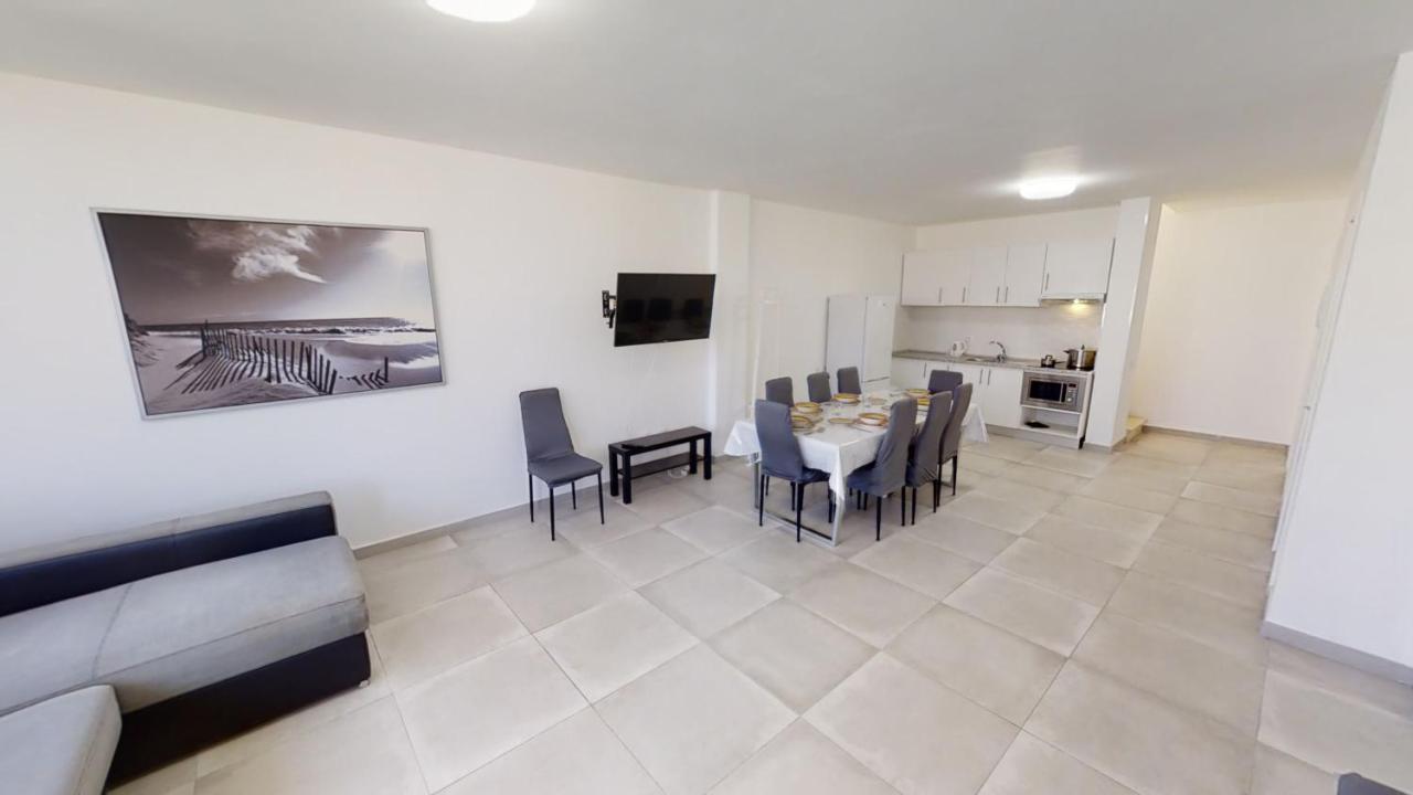Vv Las Buganvillas Maspalomas - Cocina Y Habitaciones Con Banos Privados Экстерьер фото