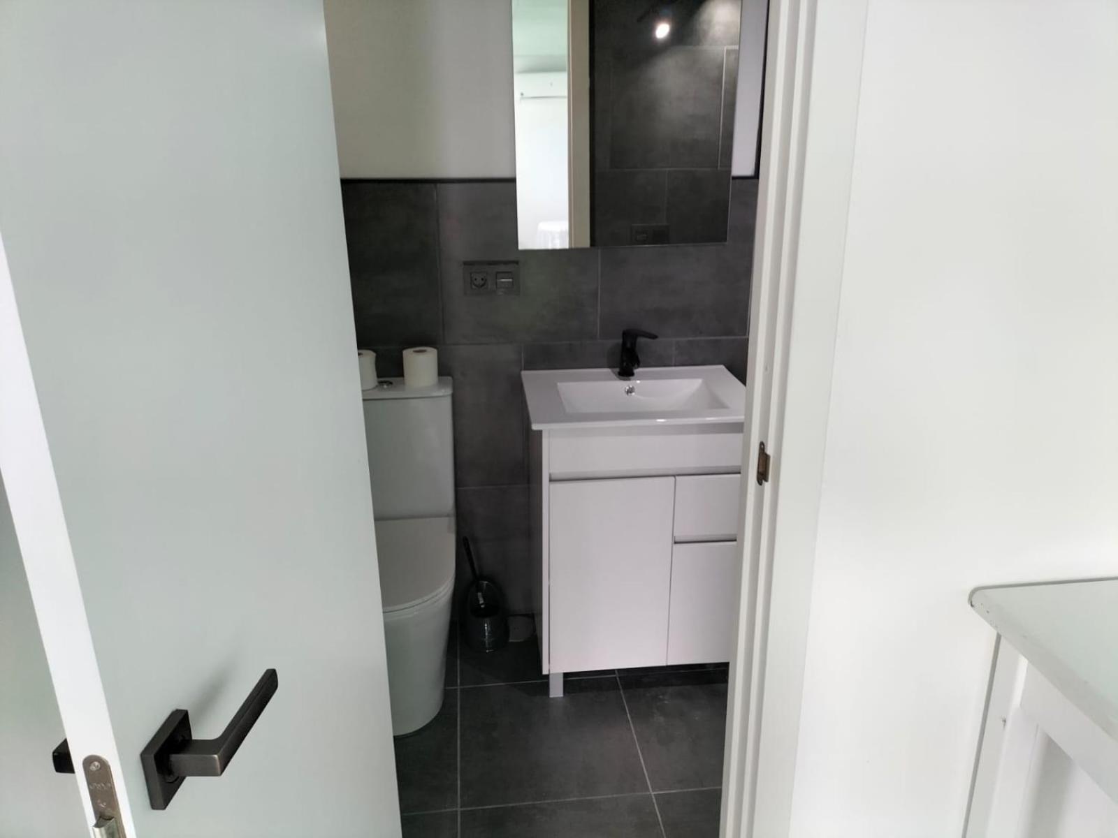 Vv Las Buganvillas Maspalomas - Cocina Y Habitaciones Con Banos Privados Экстерьер фото